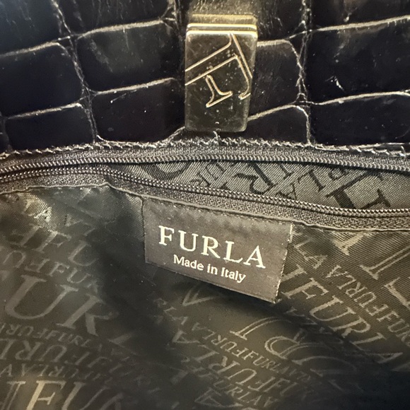 Furla Vintage Black Leather Croc Embossed Tote - Picture 5 of 11